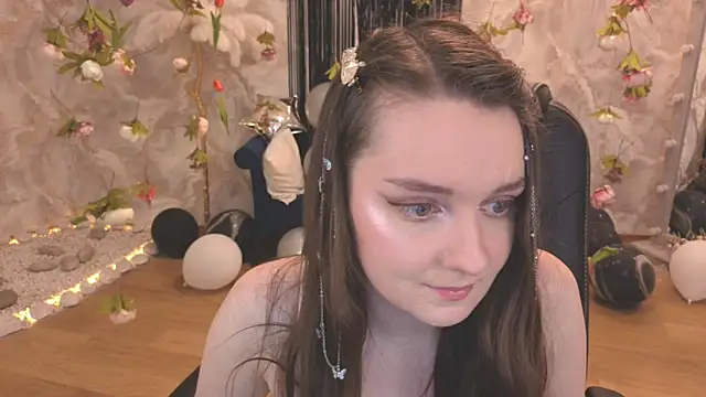 Snapshot of CloudGrace chatting on July 2026 06:21:01 PM CloudGrace online show from July 2026 06:21:01 PM