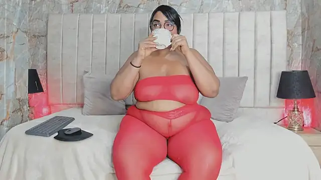 Snapshot of AranzaLatinBlacks chatting on February 2025 12:16:02 PM AranzaLatinBlacks online show from February 2025 12:16:02 PM