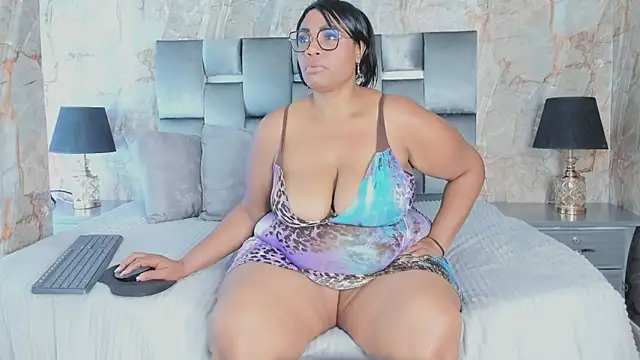 Snapshot of AranzaLatinBlacks chatting on March 2025 10:07:02 PM AranzaLatinBlacks online show from March 2025 10:07:02 PM