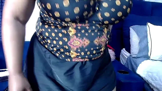 crystalbxx online show from November 2025 07:13:01 PM