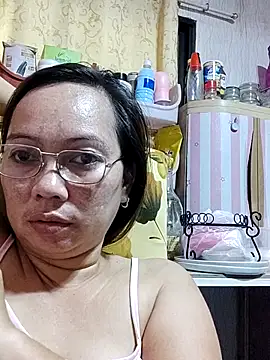 Snapshot of asianwet4u chatting on February 2025 04:50:01 AM asianwet4u online show from February 2025 04:50:01 AM