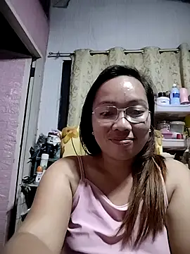 Snapshot of asianwet4u chatting on February 2025 03:49:02 PM asianwet4u online show from February 2025 03:49:02 PM