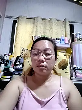 Snapshot of asianwet4u chatting on February 2025 01:53:02 AM asianwet4u online show from February 2025 01:53:02 AM