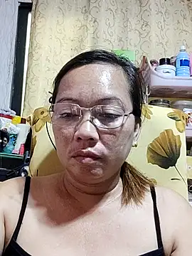 Snapshot of asianwet4u chatting on February 2025 01:16:02 AM asianwet4u online show from February 2025 01:16:02 AM