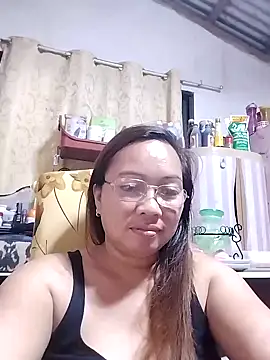 Snapshot of asianwet4u chatting on February 2025 05:37:01 AM asianwet4u online show from February 2025 05:37:01 AM