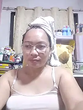 Snapshot of asianwet4u chatting on March 2025 09:29:01 AM asianwet4u online show from March 2025 09:29:01 AM