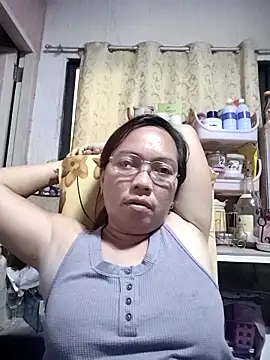 Snapshot of asianwet4u chatting on March 2025 05:01:01 AM asianwet4u online show from March 2025 05:01:01 AM