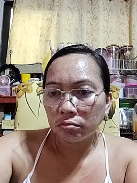 Snapshot of asianwet4u chatting on March 2025 04:24:01 AM asianwet4u online show from March 2025 04:24:01 AM