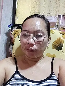 Snapshot of asianwet4u chatting on March 2025 03:13:02 AM asianwet4u online show from March 2025 03:13:02 AM