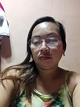 Snapshot of asianwet4u chatting on March 2025 01:50:02 AM asianwet4u online show from March 2025 01:50:02 AM