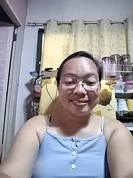 Snapshot of asianwet4u chatting on March 2025 06:21:02 AM asianwet4u online show from March 2025 06:21:02 AM