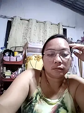 Snapshot of asianwet4u chatting on March 2025 02:23:02 PM asianwet4u online show from March 2025 02:23:02 PM