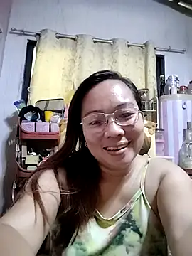 Snapshot of asianwet4u chatting on March 2025 01:32:02 AM asianwet4u online show from March 2025 01:32:02 AM