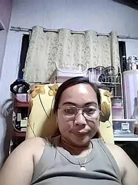 Snapshot of asianwet4u chatting on March 2025 02:01:02 PM asianwet4u online show from March 2025 02:01:02 PM