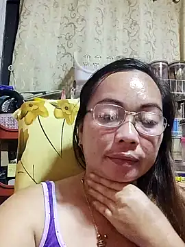 Snapshot of asianwet4u chatting on March 2025 05:07:02 PM asianwet4u online show from March 2025 05:07:02 PM