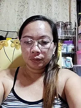 Snapshot of asianwet4u chatting on March 2025 10:04:02 PM asianwet4u online show from March 2025 10:04:02 PM