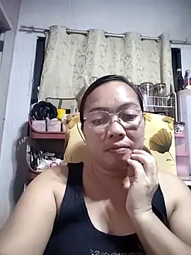 Snapshot of asianwet4u chatting on March 2025 11:01:02 AM asianwet4u online show from March 2025 11:01:02 AM