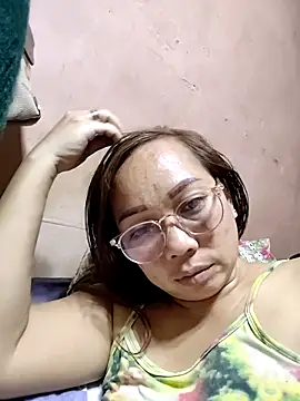 Snapshot of asianwet4u chatting on September 2025 03:22:02 PM asianwet4u online show from September 2025 03:22:02 PM