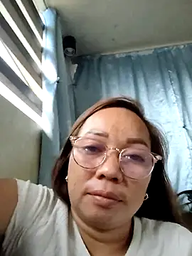 Snapshot of asianwet4u chatting on September 2025 08:25:02 AM asianwet4u online show from September 2025 08:25:02 AM