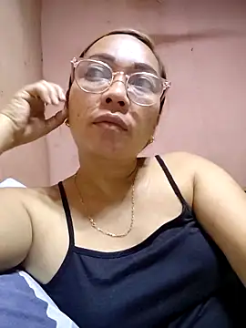 Snapshot of asianwet4u chatting on September 2025 12:48:01 PM asianwet4u online show from September 2025 12:48:01 PM