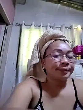 Snapshot of asianwet4u chatting on September 2025 05:09:01 AM asianwet4u online show from September 2025 05:09:01 AM