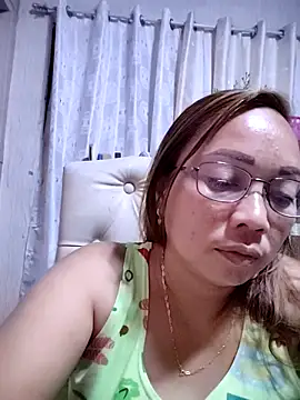 Snapshot of asianwet4u chatting on September 2025 04:10:02 PM asianwet4u online show from September 2025 04:10:02 PM