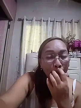 Snapshot of asianwet4u chatting on September 2025 03:32:02 AM asianwet4u online show from September 2025 03:32:02 AM