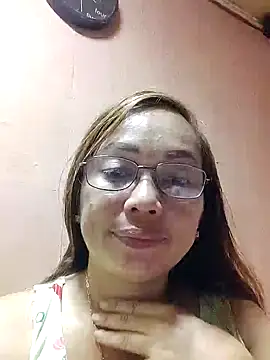 Snapshot of asianwet4u chatting on October 2025 10:44:02 AM asianwet4u online show from October 2025 10:44:02 AM