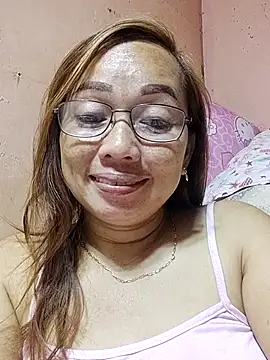 Snapshot of asianwet4u chatting on October 2025 04:16:01 PM asianwet4u online show from October 2025 04:16:01 PM