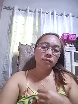 Snapshot of asianwet4u chatting on October 2025 05:06:01 AM asianwet4u online show from October 2025 05:06:01 AM