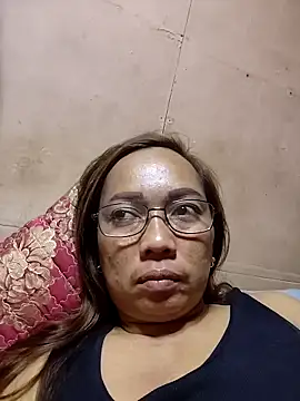 Snapshot of asianwet4u chatting on October 2025 02:18:02 PM asianwet4u online show from October 2025 02:18:02 PM