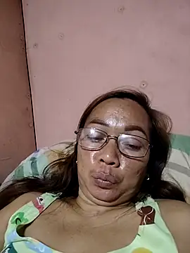 Snapshot of asianwet4u chatting on November 2025 05:01:02 PM asianwet4u online show from November 2025 05:01:02 PM