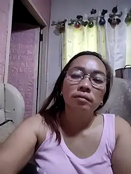 Snapshot of asianwet4u chatting on November 2025 04:02:02 AM asianwet4u online show from November 2025 04:02:02 AM