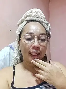 Snapshot of asianwet4u chatting on November 2025 10:37:02 AM asianwet4u online show from November 2025 10:37:02 AM