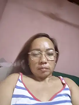 Snapshot of asianwet4u chatting on November 2025 10:42:02 PM asianwet4u online show from November 2025 10:42:02 PM