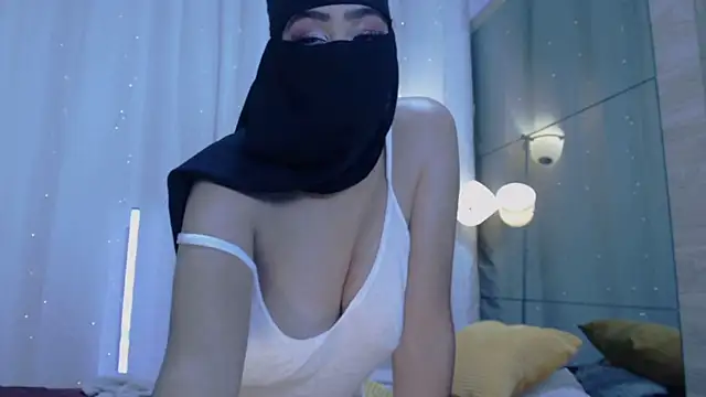 sweet diazzz online show from September 2025 07:17:01 PM