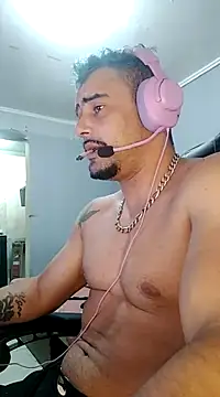 Snapshot of Fadinha-e-Raro chatting on February 2025 02:38:01 PM Fadinha-e-Raro online show from February 2025 02:38:01 PM