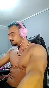 Snapshot of Fadinha-e-Raro chatting on February 2025 12:05:01 AM Fadinha-e-Raro online show from February 2025 12:05:01 AM