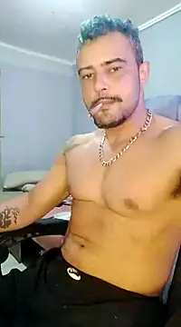 Snapshot of Fadinha-e-Raro chatting on February 2025 05:57:02 PM Fadinha-e-Raro online show from February 2025 05:57:02 PM