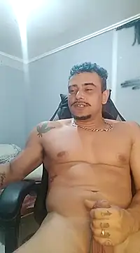 Snapshot of Fadinha-e-Raro chatting on February 2025 03:44:02 AM Fadinha-e-Raro online show from February 2025 03:44:02 AM