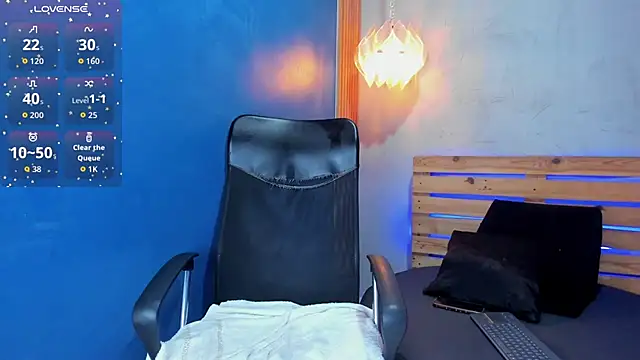 niky doll  online show from October 2025 01:22:01 PM