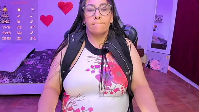 esmeralda milf online show from March 2026 08:24:01 PM