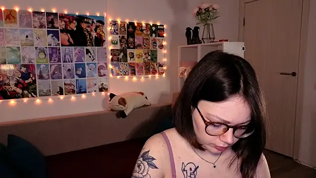 MilenaSaint online show from February 2025 03:02:02 AM