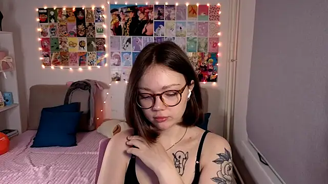 MilenaSaint online show from March 2025 03:35:02 AM