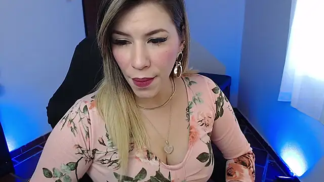 ms sofia x online show from January 2025 03:02:01 PM