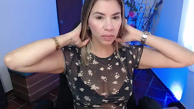 Snapshot of ms_sofia_x chatting on February 2026 03:05:01 PM ms sofia x online show from February 2026 03:05:01 PM