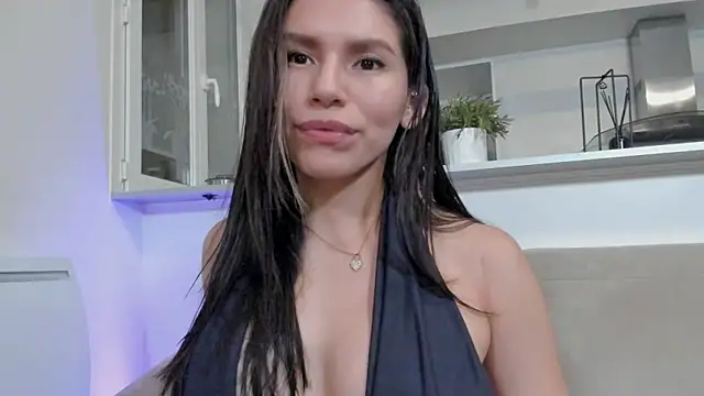 LalieFR online show from January 2025 08:28:01 PM