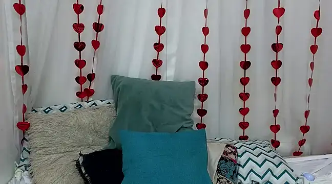 ninaa fox online show from February 2025 10:09:01 PM