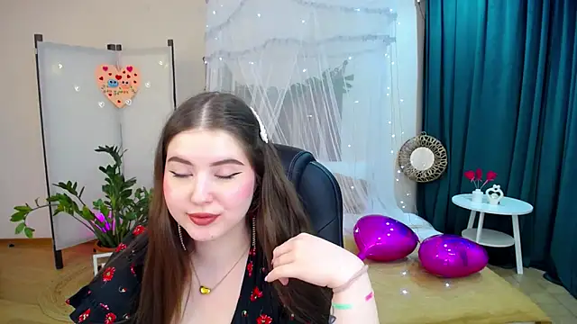 NicoleFoxery online show from February 2025 04:34:02 PM