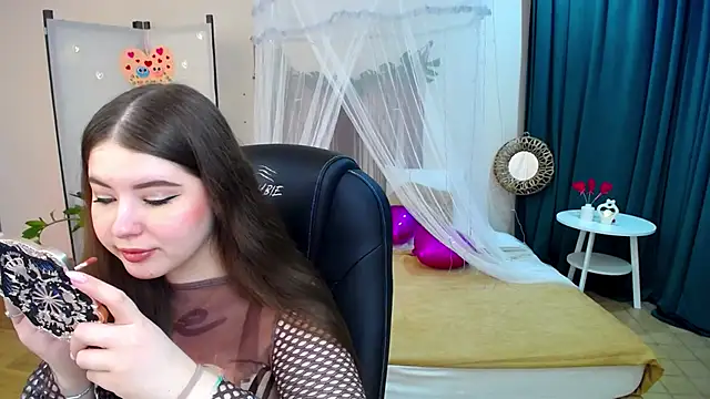 NicoleFoxery online show from February 2025 06:26:02 PM